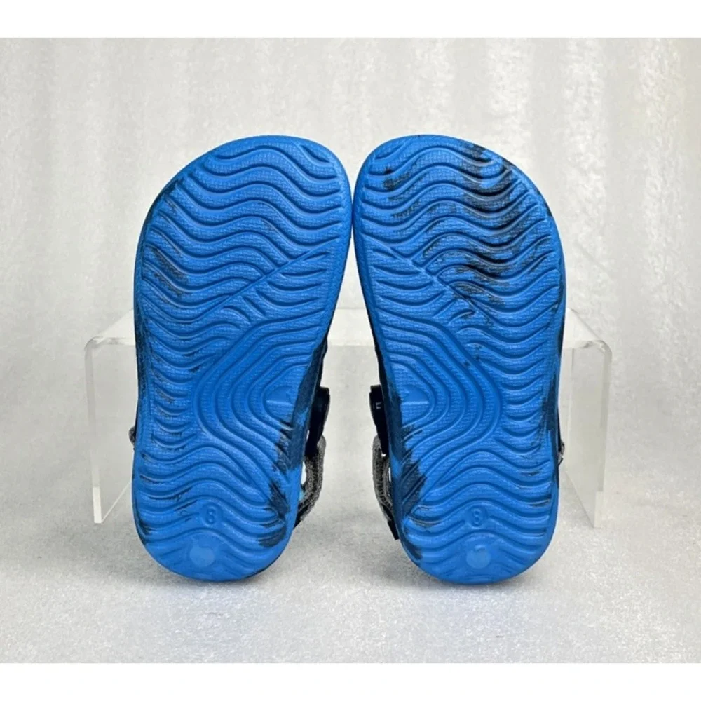 Rugged Shark Adventure Trail Blue Sandals Floatable Washable Boys Size 8 NEW